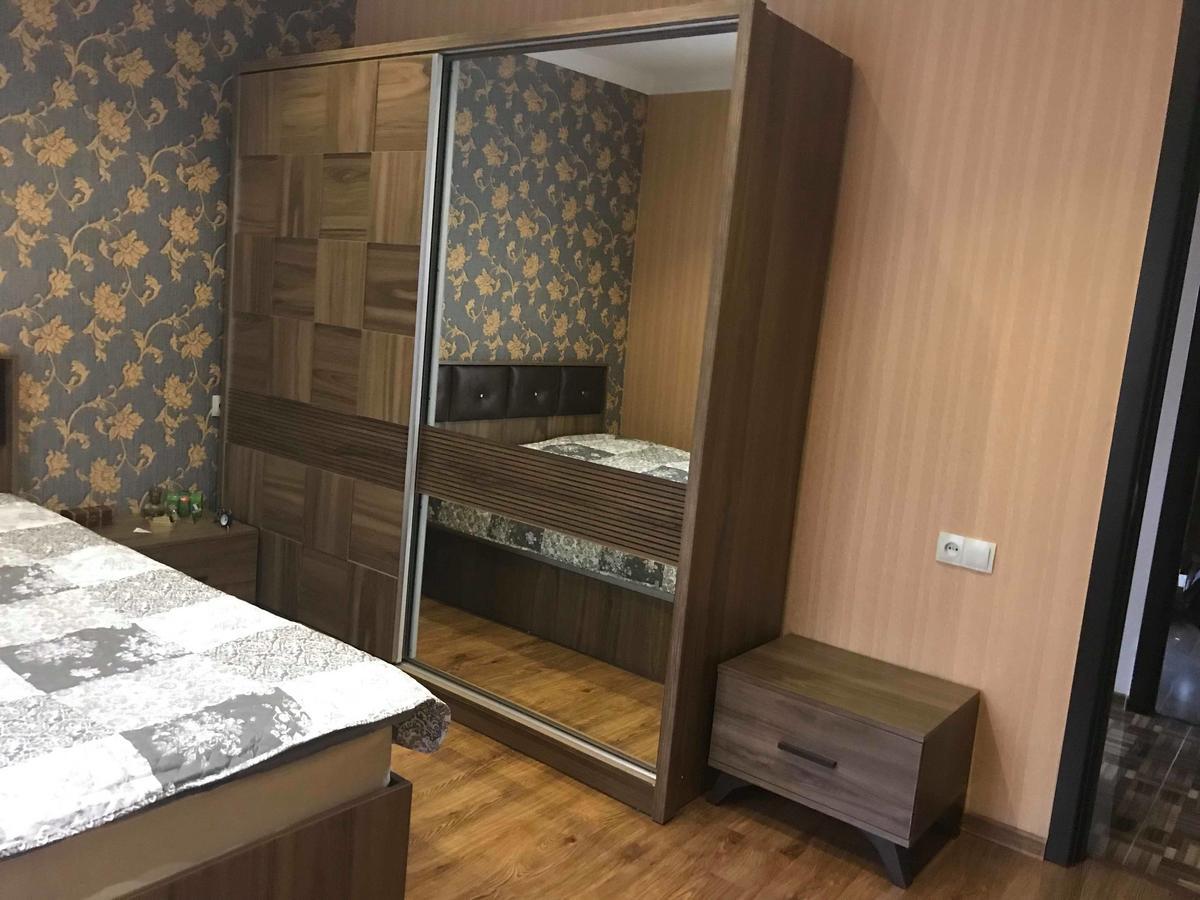 Lela'S Guest House Batumi Esterno foto